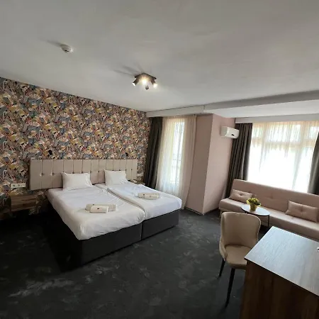 Bistra & Galina Hotel 4*