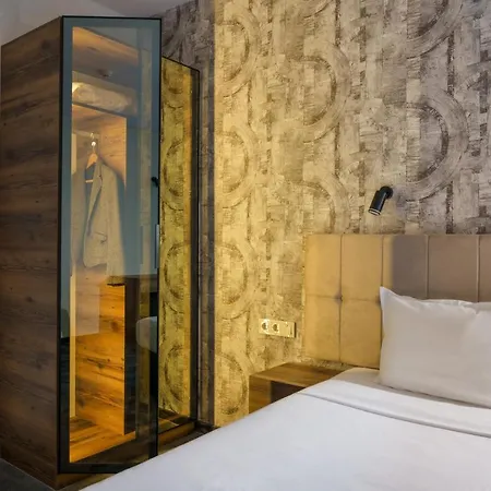 Bistra & Galina Hotel